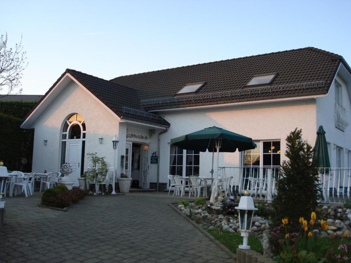 Charme - Hotel Lindenhof Wévercé Eksteriør bilde