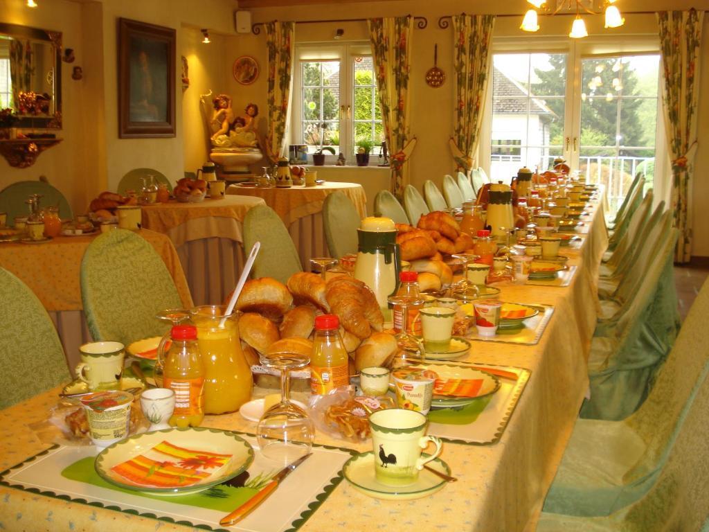 Charme - Hotel Lindenhof Wévercé Rom bilde