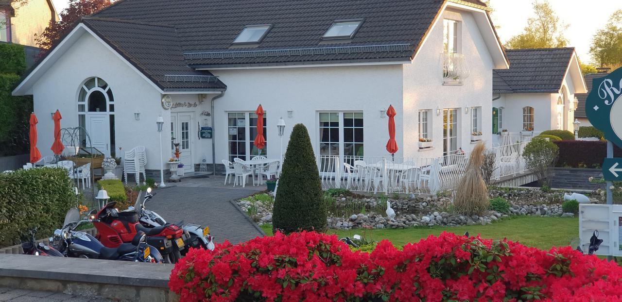 Charme - Hotel Lindenhof Wévercé Eksteriør bilde